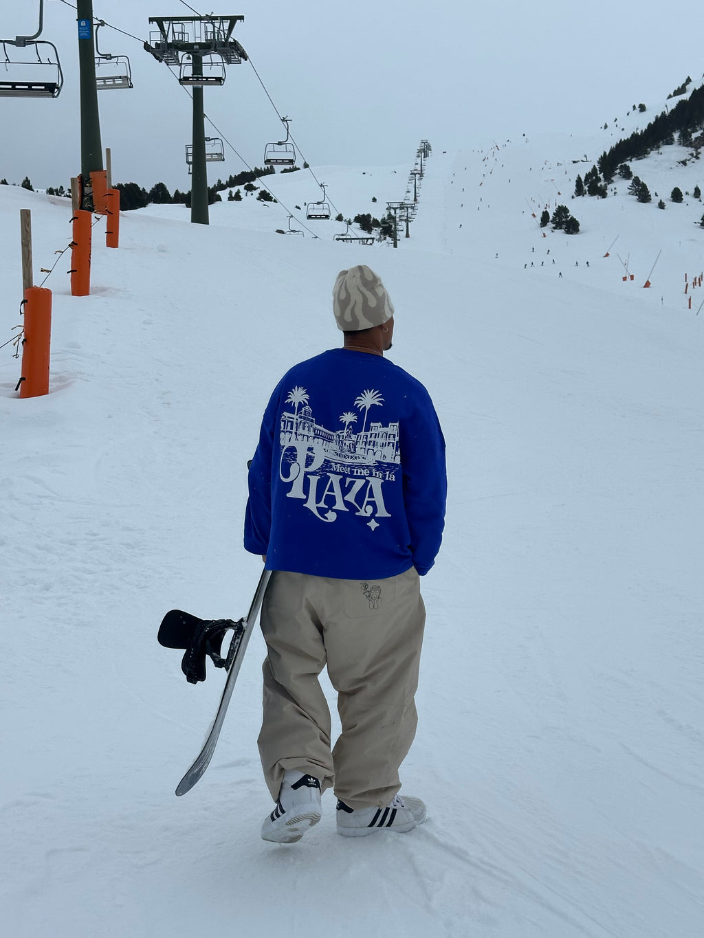 SOCIAL SWEATSHIRT
